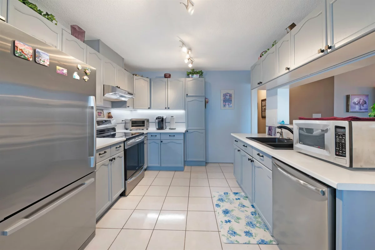 Primary Bedroom Photo of 1101 8 Laguna Court, New Westminster, BC