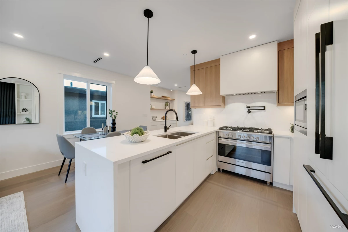 Breakfast Nook Photo of 1167 E 63rd Avenue, Vancouver, BC