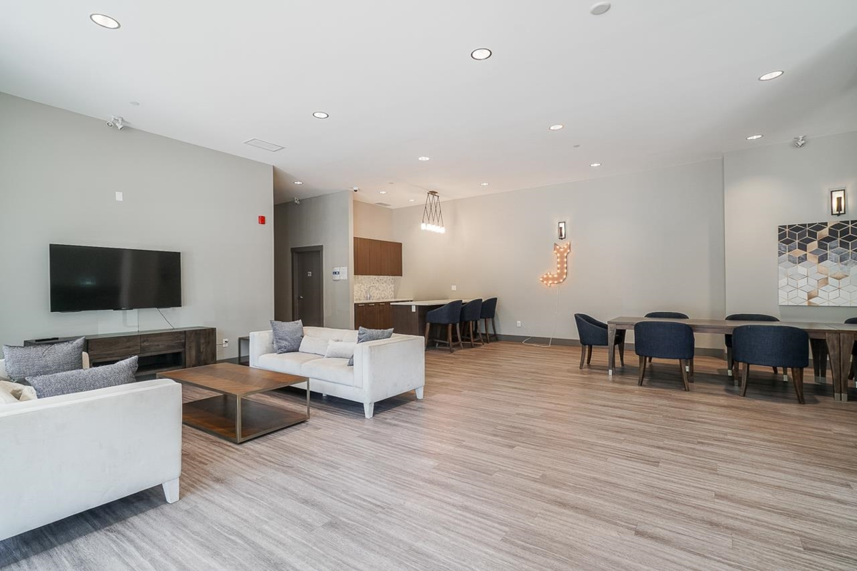 Entry Foyer Photo of 221 2525 Clarke Street, Port Moody, BC