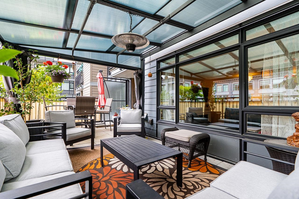 Powder Room Photo of 221 2525 Clarke Street, Port Moody, BC