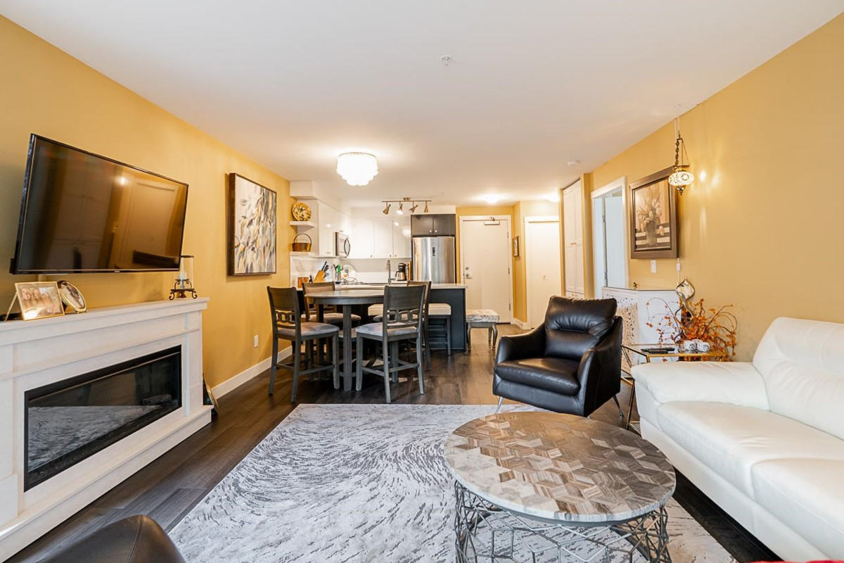 Primary Bathroom Photo of 221 2525 Clarke Street, Port Moody, BC