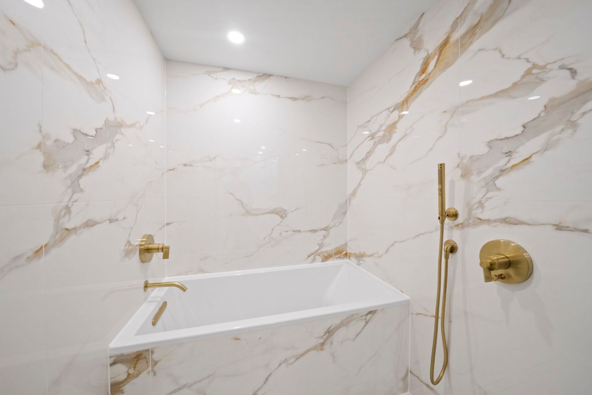 Basement Recreation Room Photo of 703 1033 Nelson Street, Vancouver, BC