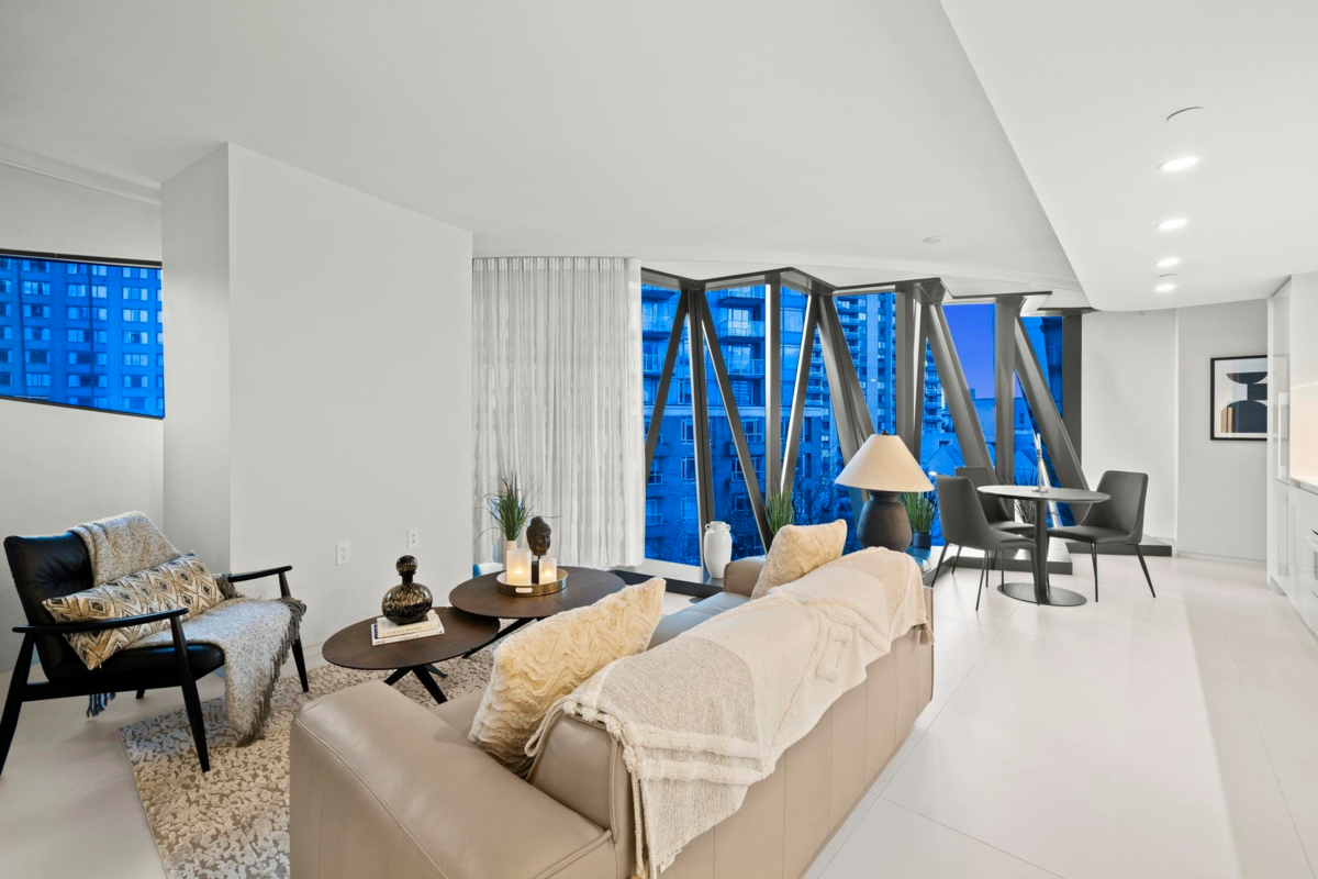 Exterior Rear Photo of 703 1033 Nelson Street, Vancouver, BC