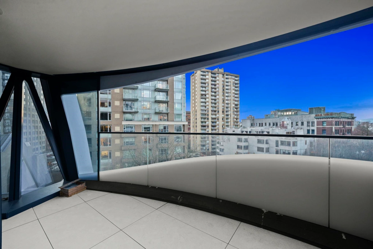 Outdoor Deck Photo of 703 1033 Nelson Street, Vancouver, BC