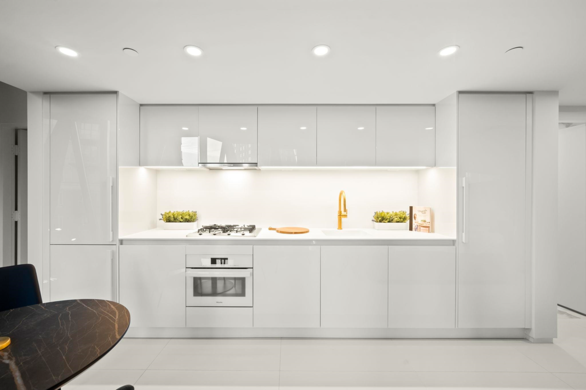 Primary Bedroom Photo of 703 1033 Nelson Street, Vancouver, BC