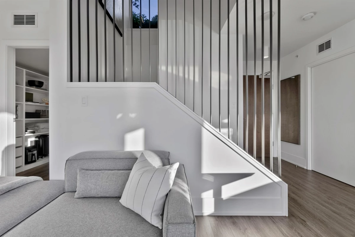 Entry Foyer Photo of 713 1887 Crowe Street, Vancouver, BC