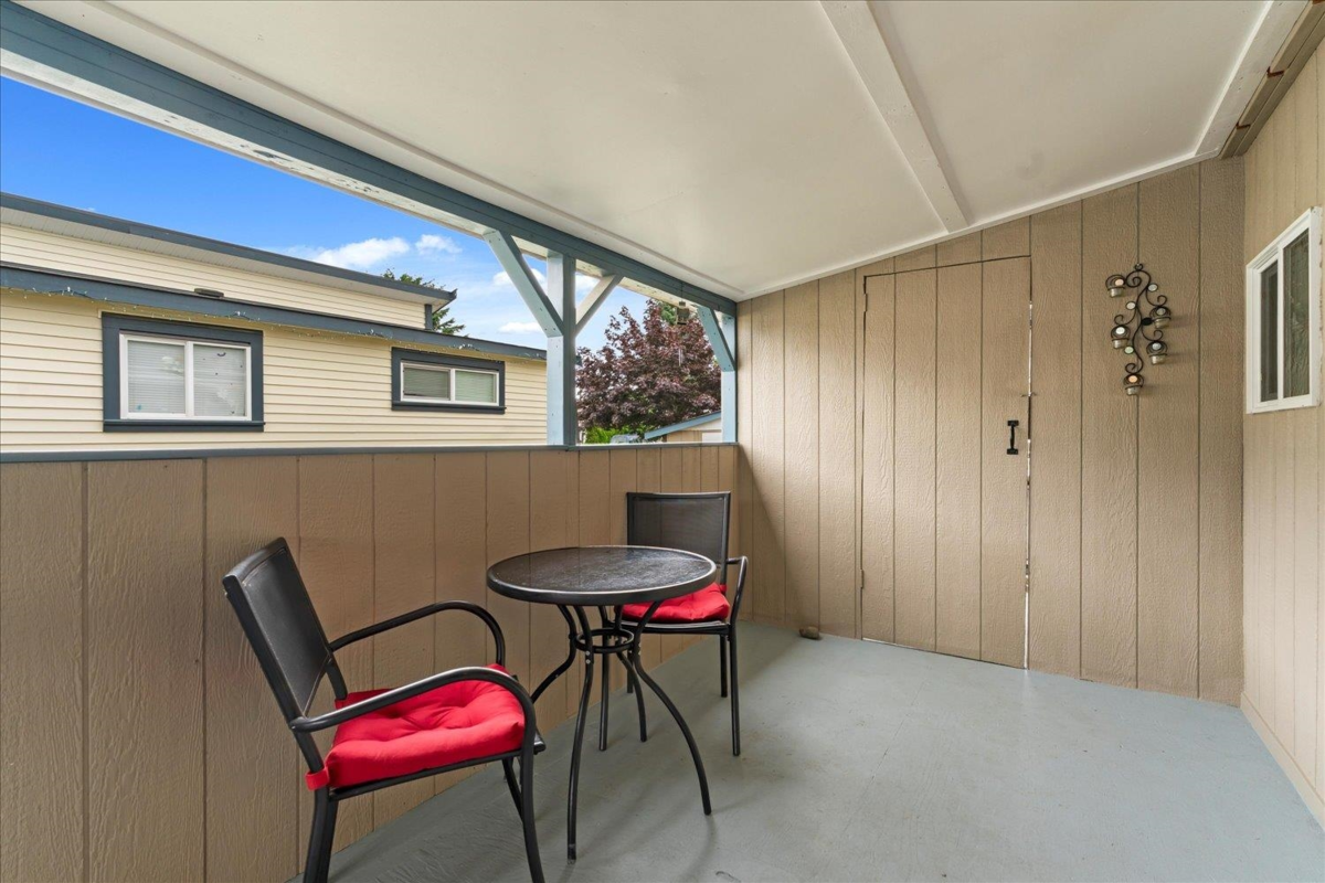 Laundry Room Photo of 48 45640 Watson Road, Chilliwack, BC