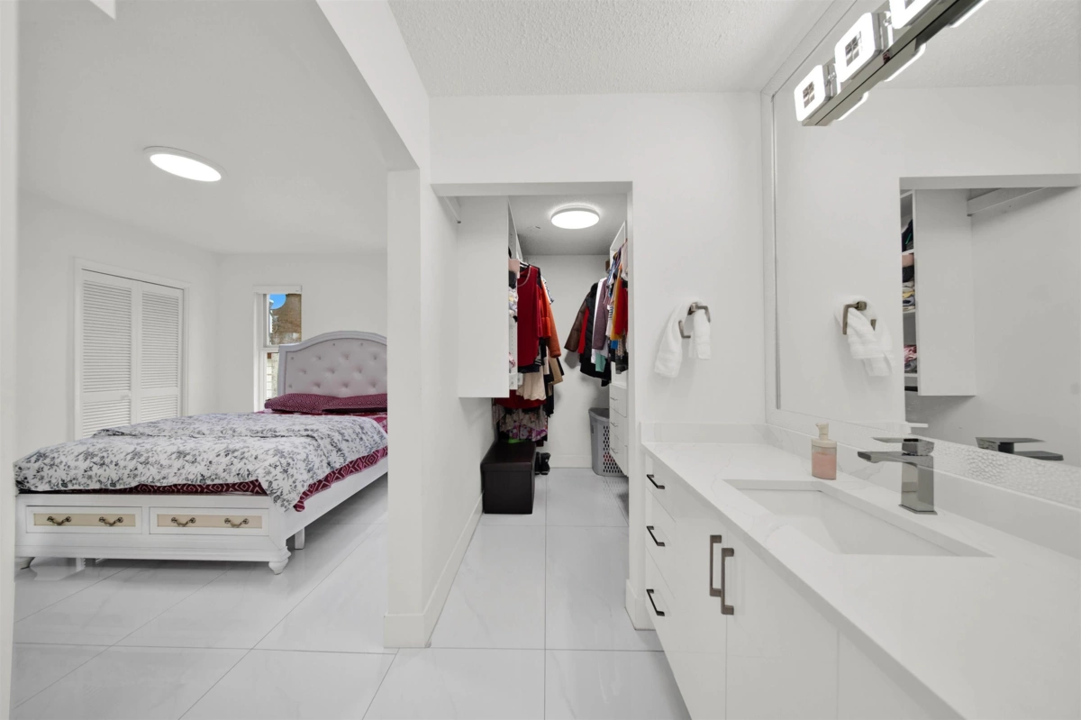 Front Yard Photo of 11488 140 Street, Surrey, BC