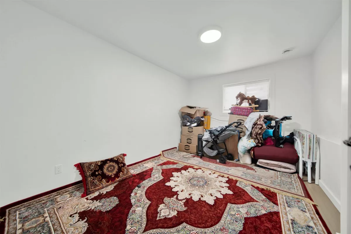 Garden / Landscaping Photo of 11488 140 Street, Surrey, BC