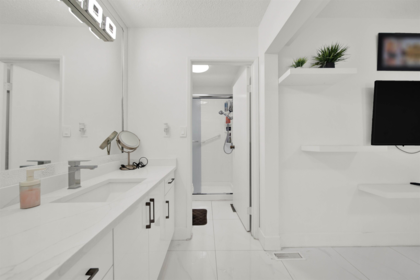 Garage Interior Photo of 11488 140 Street, Surrey, BC