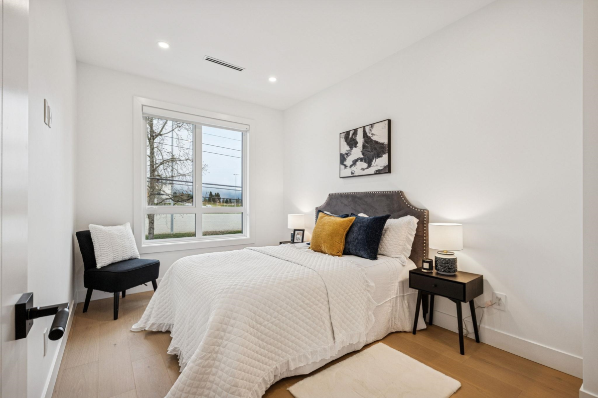 Mudroom Photo of 1 6362 Curtis Street, Burnaby, BC