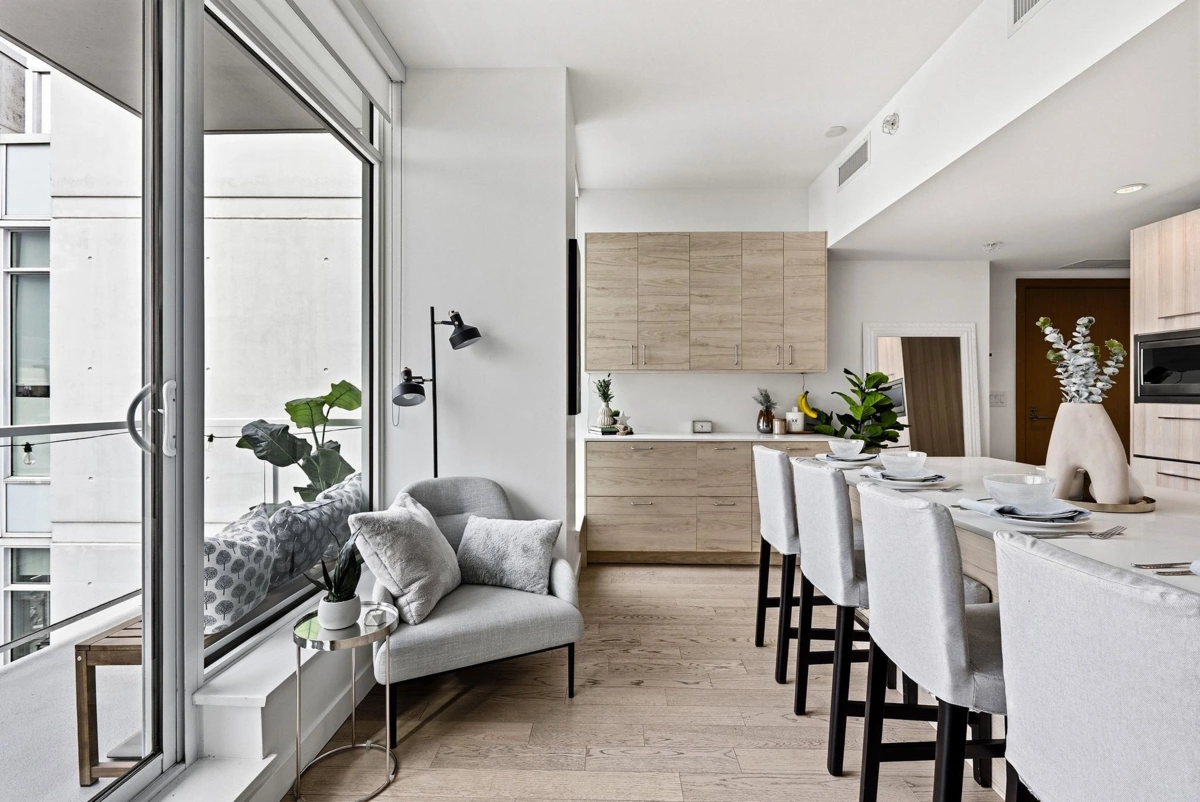 Breakfast Nook Photo of 1801 4638 Gladstone Street, Vancouver, BC