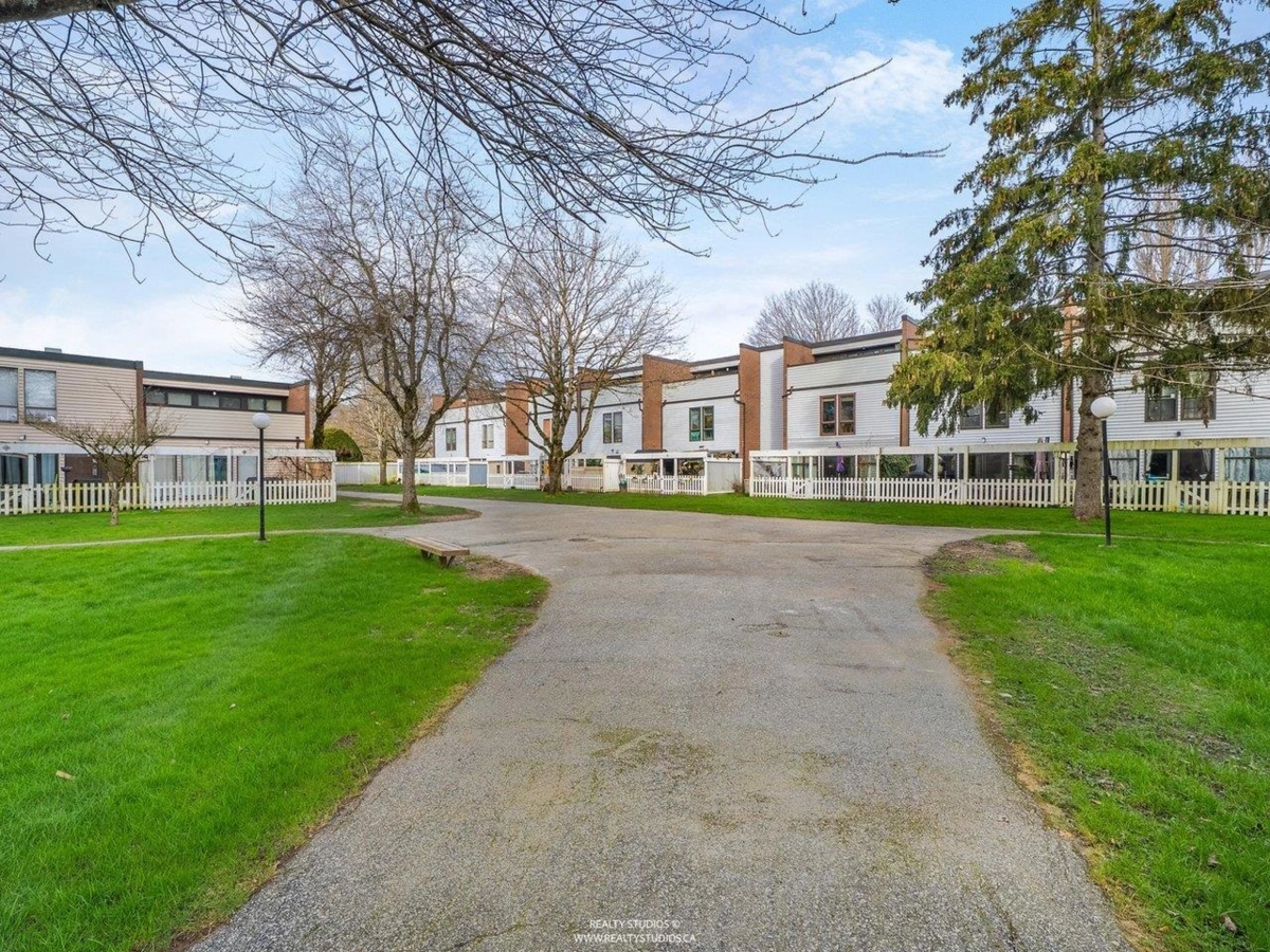 Garage Interior Photo of 21 10200 4th Avenue, Richmond, BC