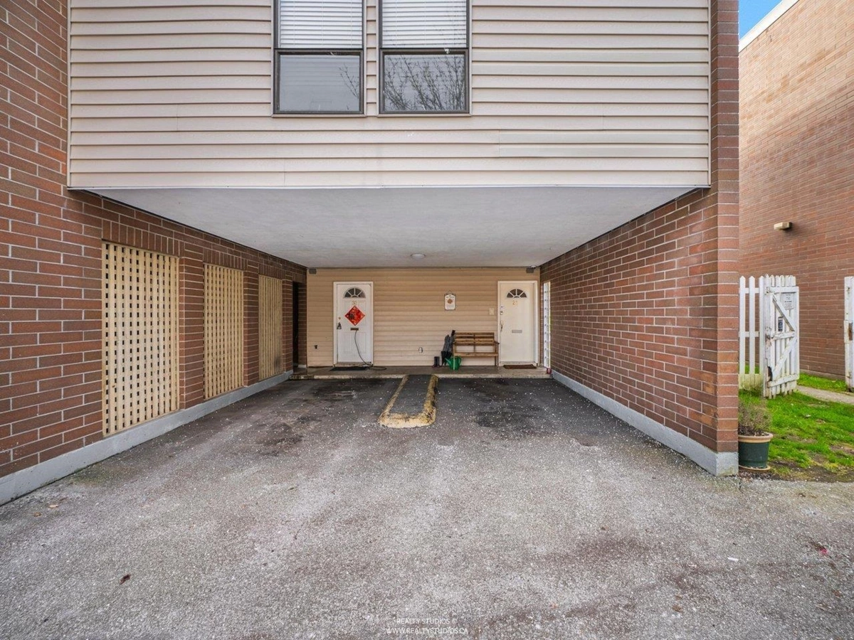 Hallway Photo of 21 10200 4th Avenue, Richmond, BC