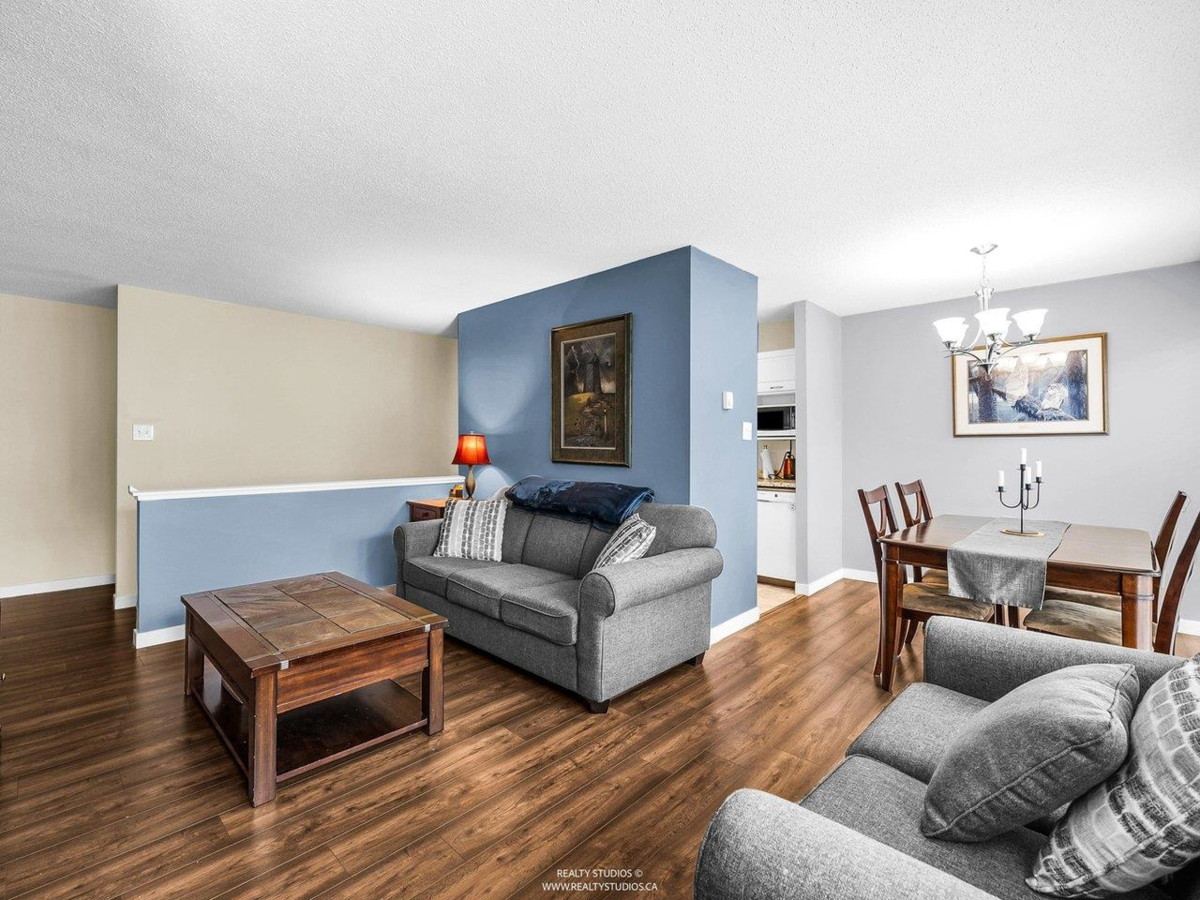 Living Room Photo of 21 10200 4th Avenue, Richmond, BC