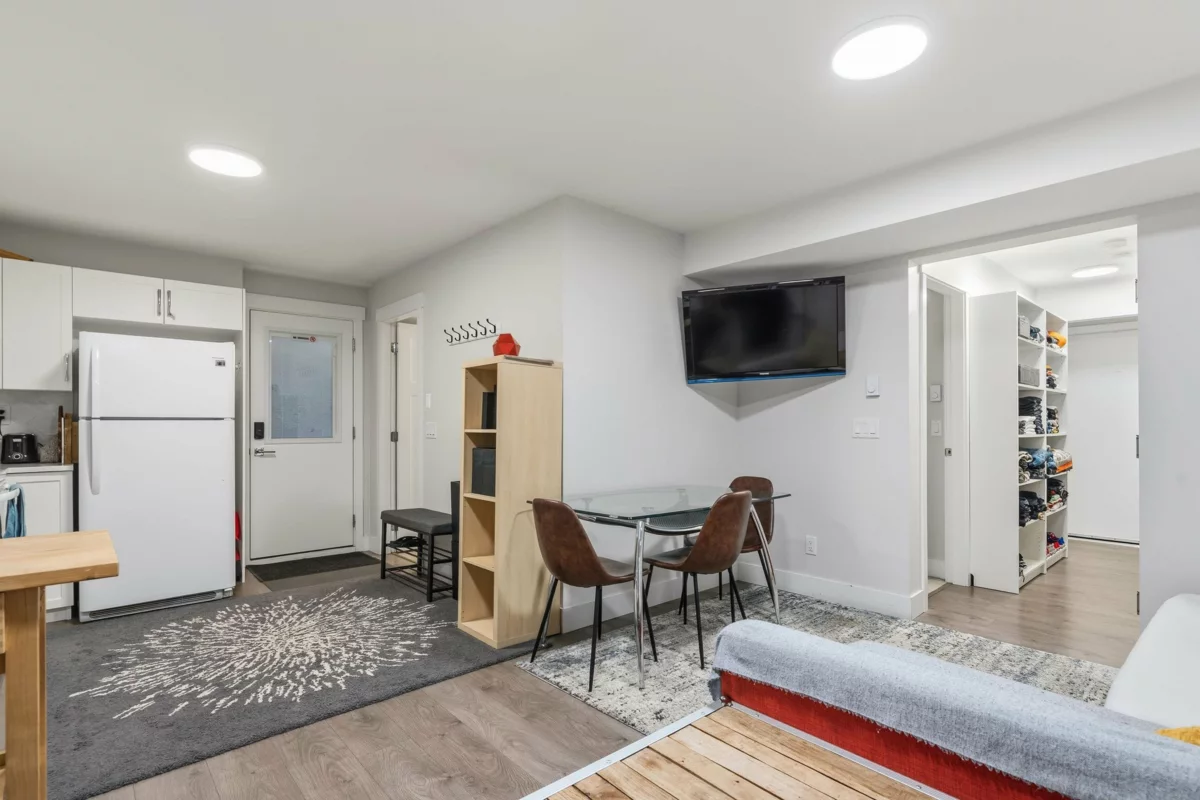 Hot Tub / Spa Photo of 2107 165b Street, Surrey, BC