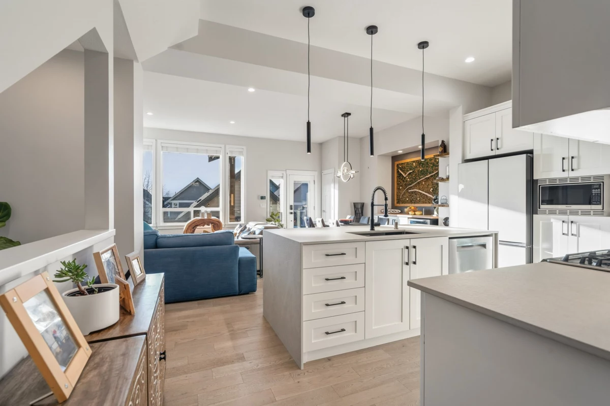 Kitchen Island Photo of 2107 165b Street, Surrey, BC