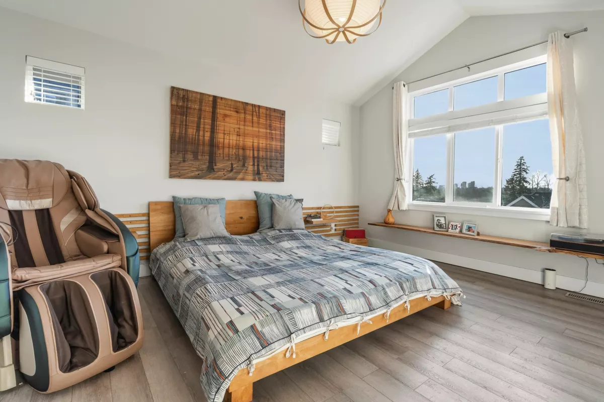 Mudroom Photo of 2107 165b Street, Surrey, BC