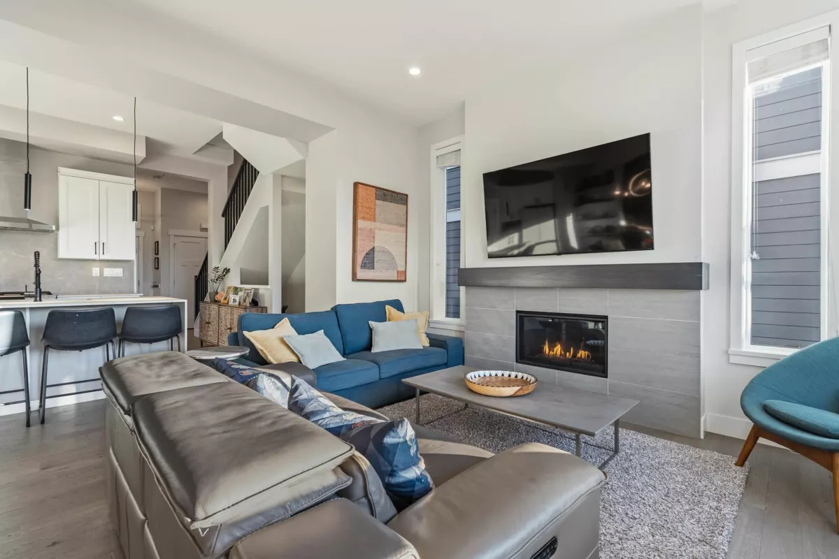 Powder Room Photo of 2107 165b Street, Surrey, BC