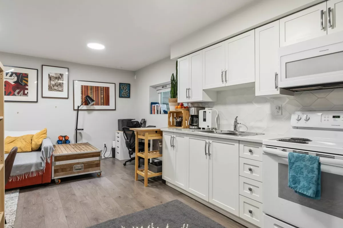 Swimming Pool Photo of 2107 165b Street, Surrey, BC