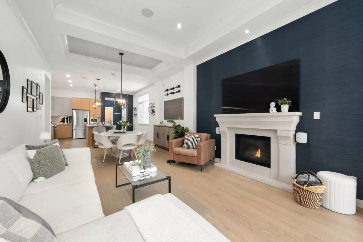 Walk-In Closet Photo of 4959 Cedar Springs Drive, Tsawwassen, BC