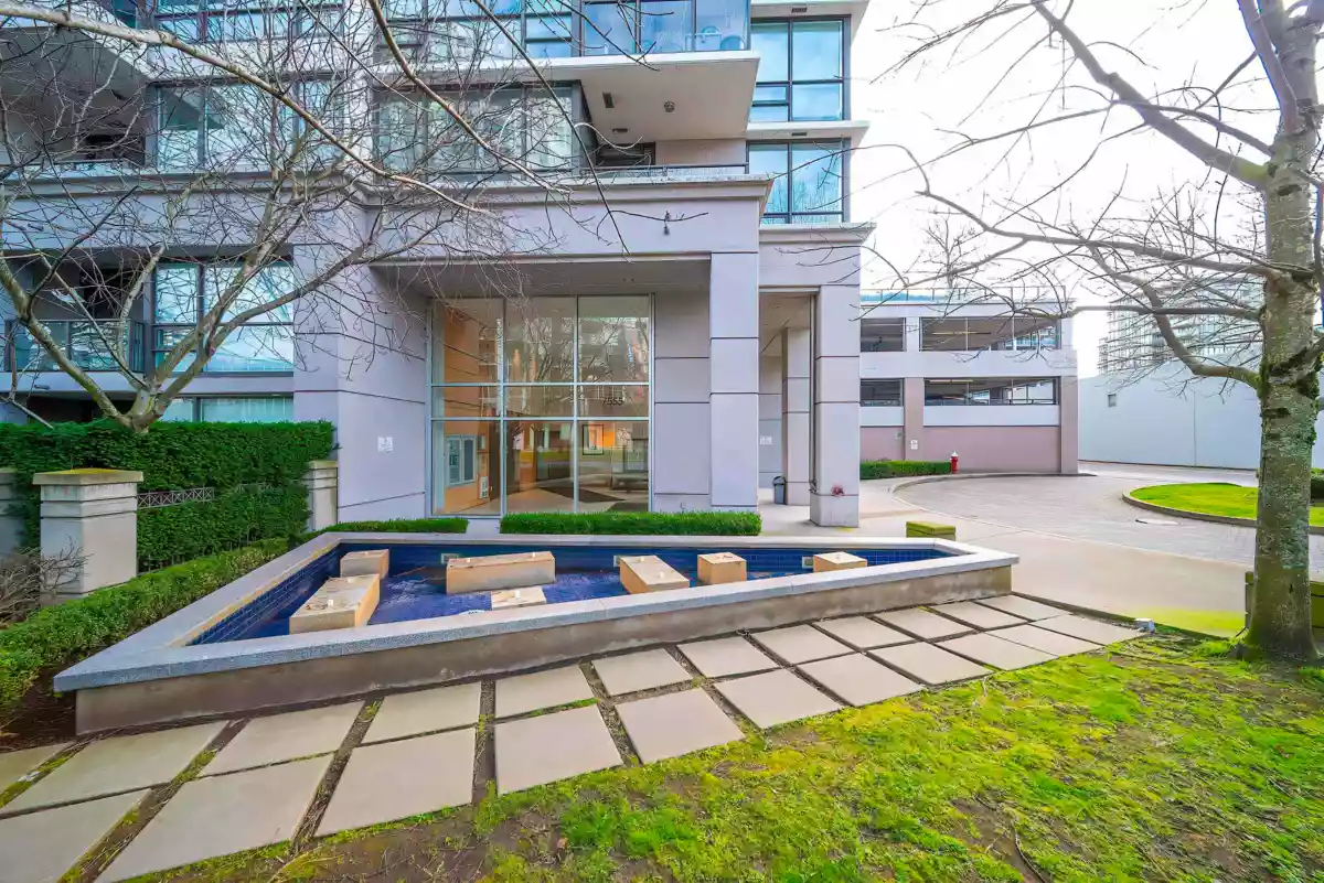 Outdoor Deck Photo of 806 7555 Alderbridge Way, Richmond, BC