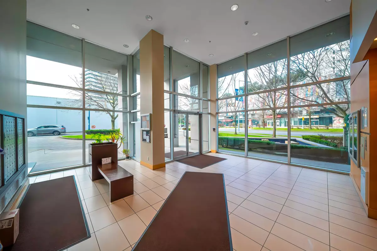 Outdoor Patio Photo of 806 7555 Alderbridge Way, Richmond, BC