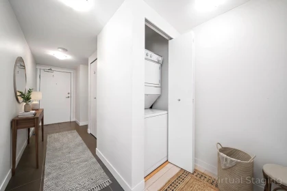 Primary Bathroom Photo of 806 7555 Alderbridge Way, Richmond, BC
