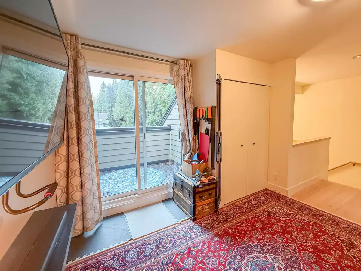 Garage Interior Photo of 3701 Nico Wynd Drive, Surrey, BC