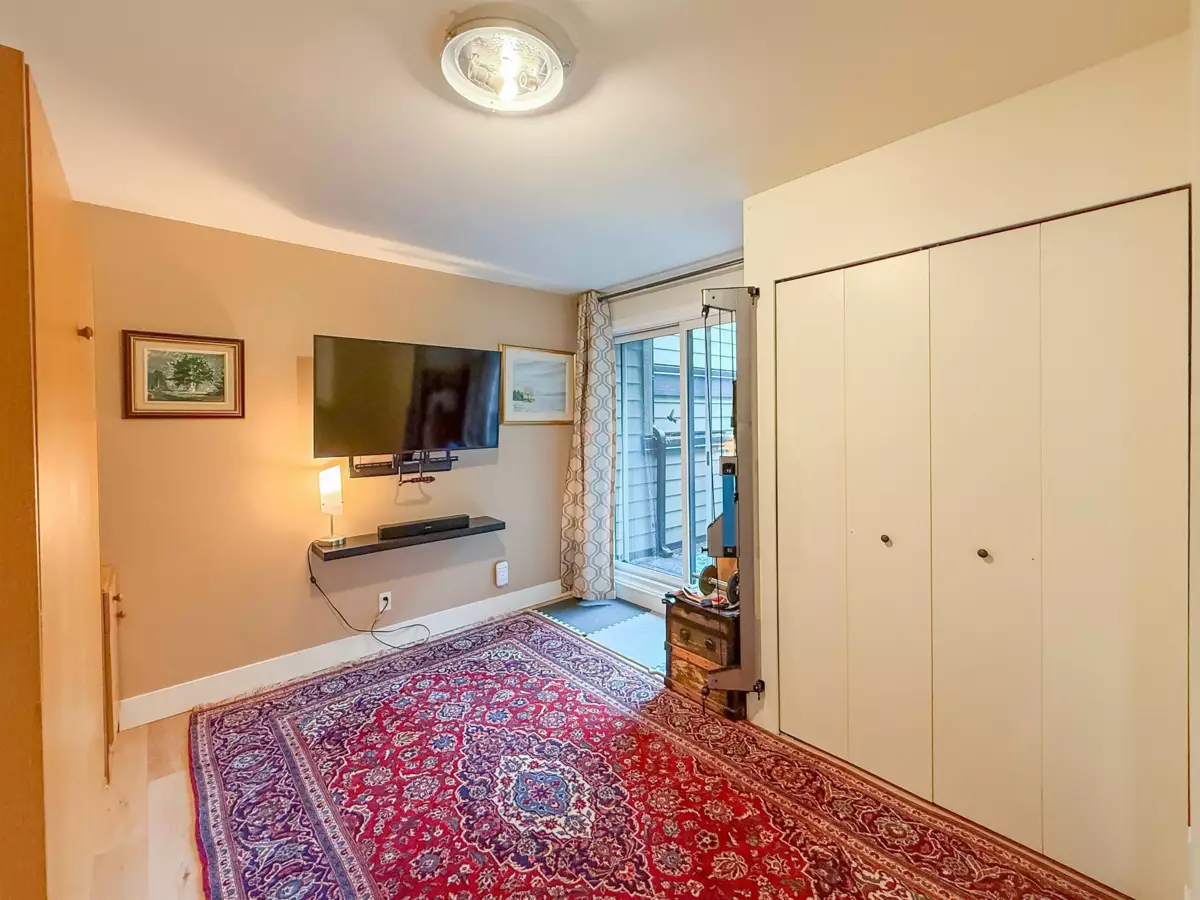 Staircase Photo of 3701 Nico Wynd Drive, Surrey, BC