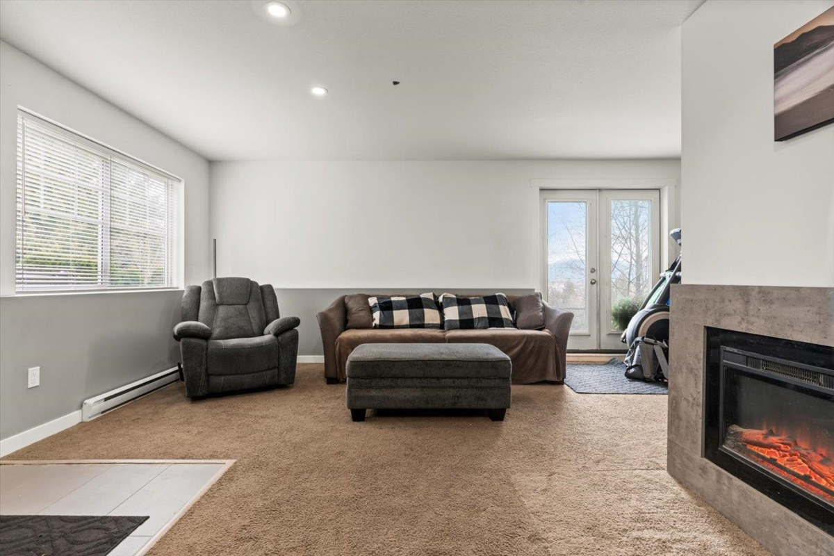 Hallway Photo of 21 2850 Mccallum Road, Abbotsford, BC