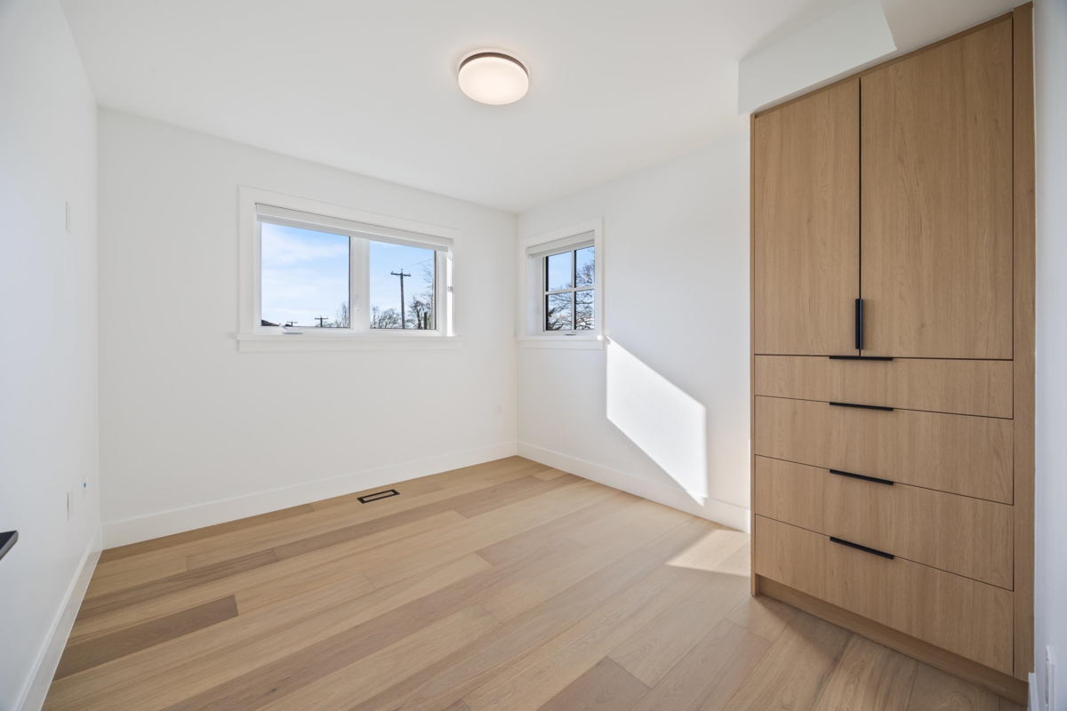 Bedroom 2 Photo of 3 550 Kaslo Street, Vancouver, BC