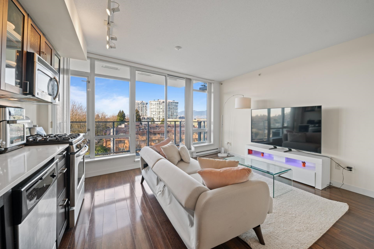 Living Room Photo of 612 4888 Nanaimo Street, Vancouver, BC