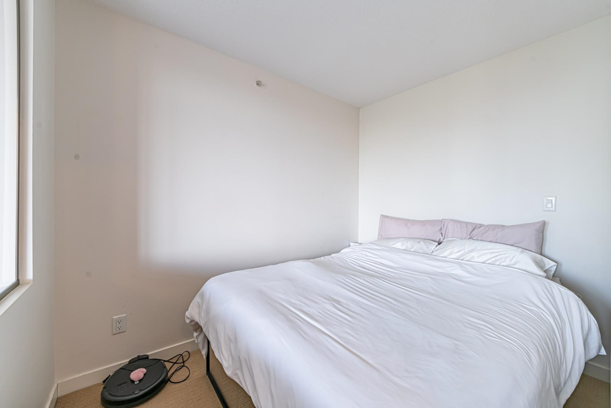 Primary Bathroom Photo of 612 4888 Nanaimo Street, Vancouver, BC