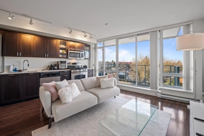 612 4888 Nanaimo Street, Vancouver, BC, Vancouver — 1 bed apartment/condo for sale