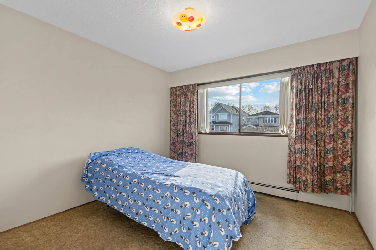 Loft / Bonus Room Photo of 2225 E 35th Avenue, Vancouver, BC