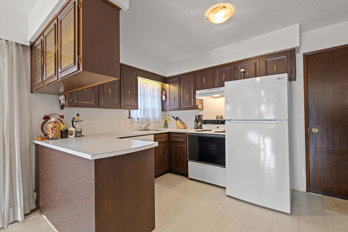Mudroom Photo of 2225 E 35th Avenue, Vancouver, BC