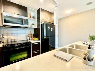 609 13688 100 Avenue, Surrey, BC