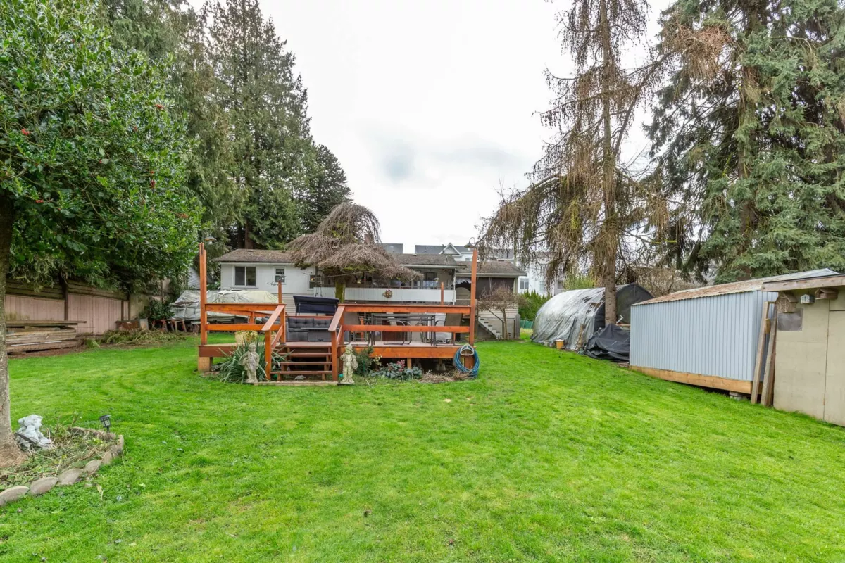 Swimming Pool Photo of 13221 112b Avenue, Surrey, BC