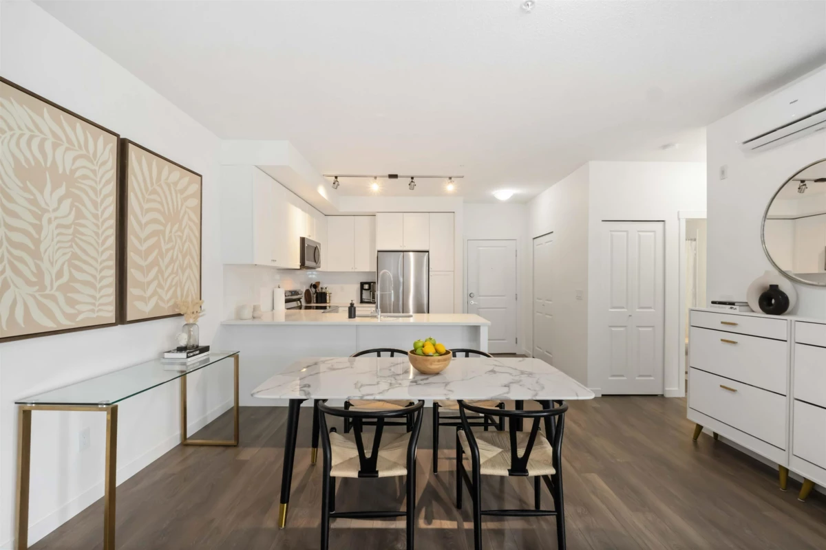 Breakfast Nook Photo of 324 15738 85 Avenue, Surrey, BC