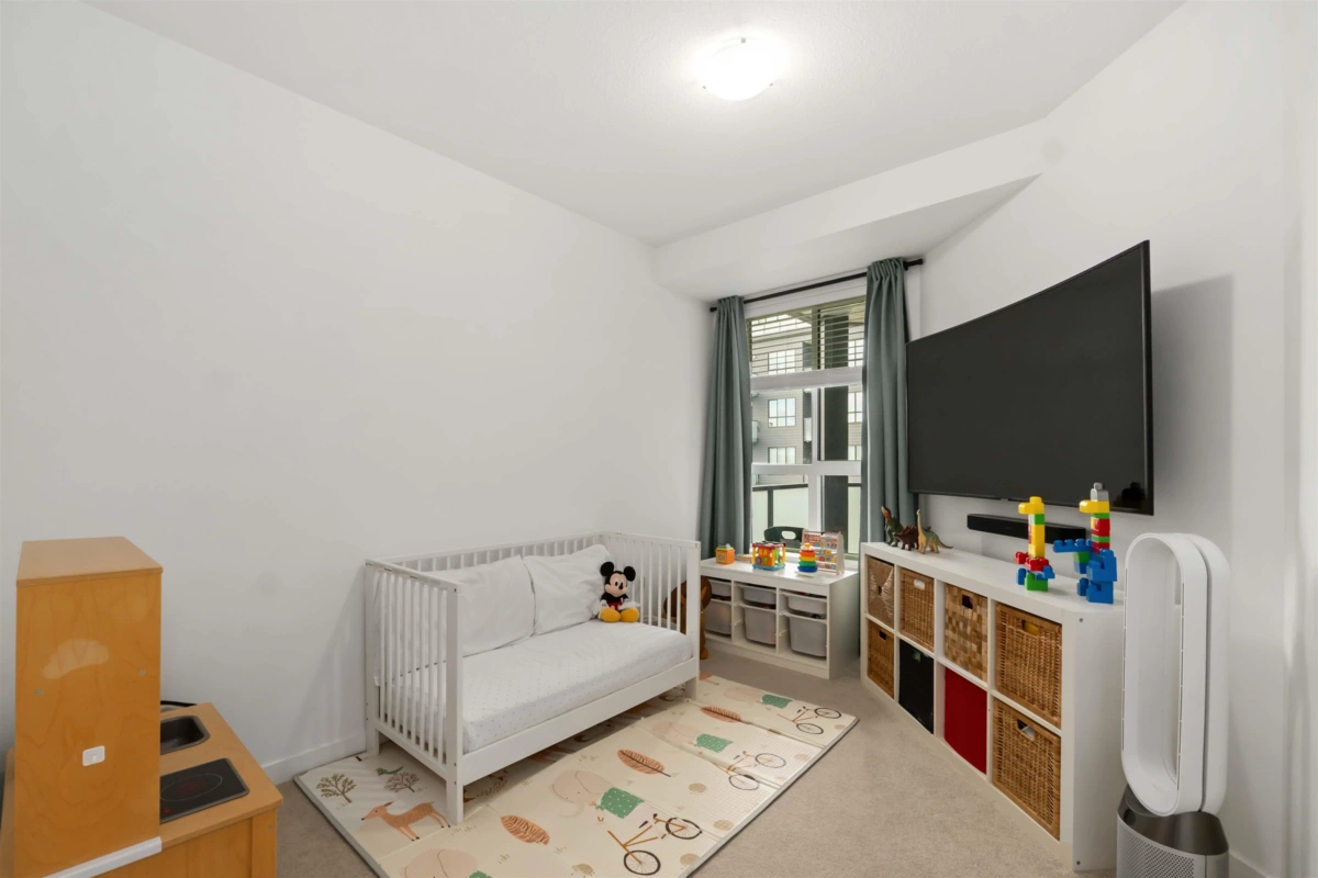 Entry Foyer Photo of 324 15738 85 Avenue, Surrey, BC