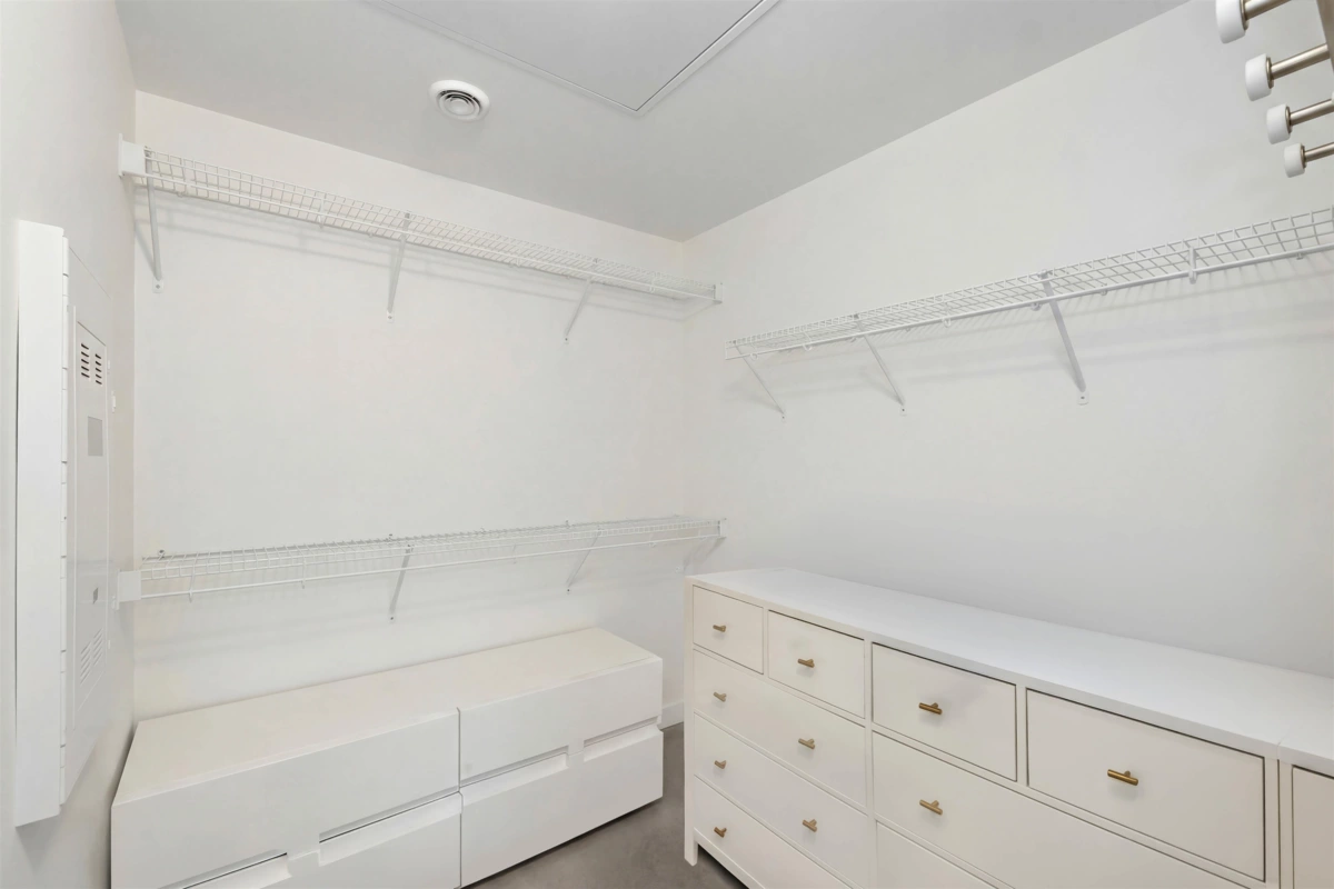 Laundry Room Photo of 324 15738 85 Avenue, Surrey, BC