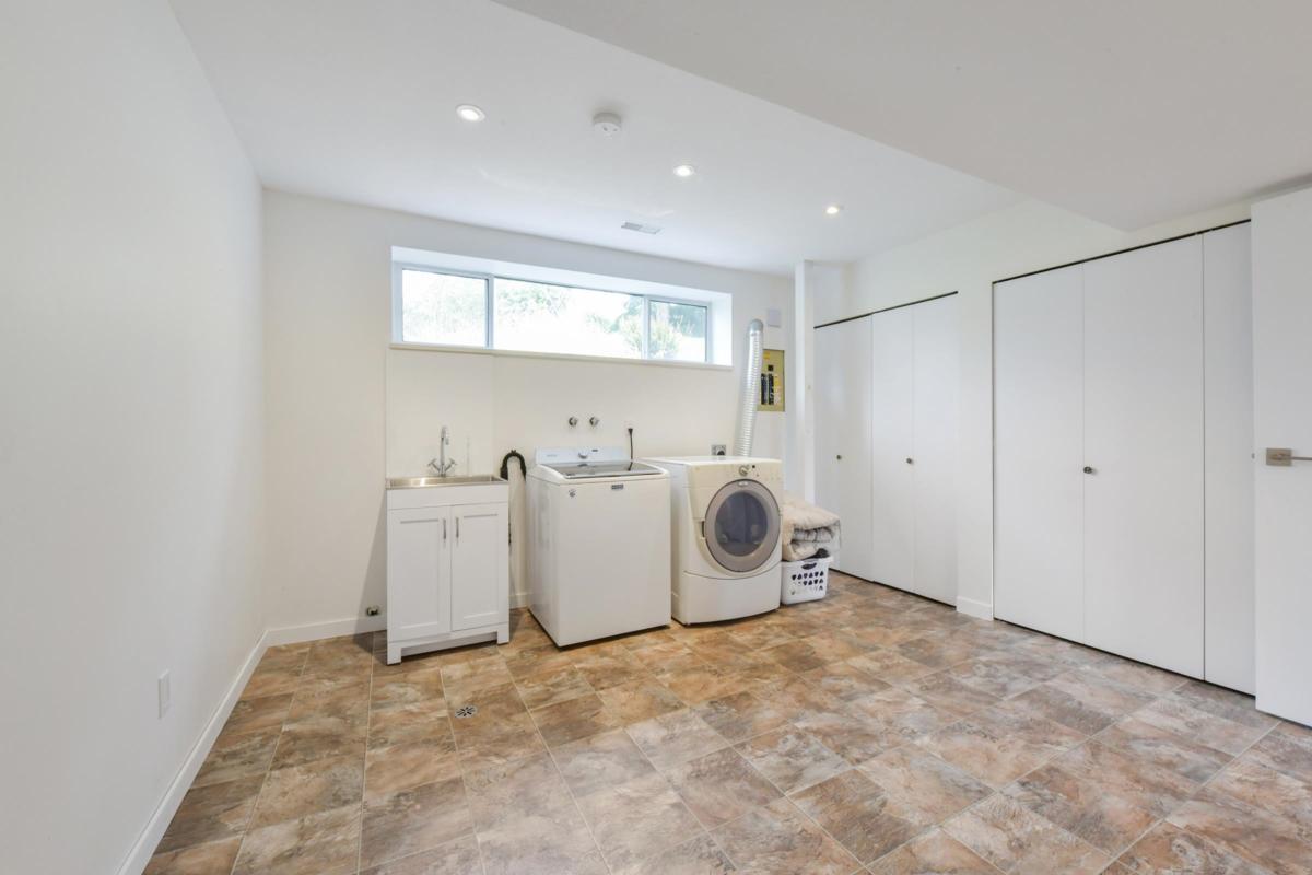 Garden / Landscaping Photo of 34639 Dunn Street, Mission, BC