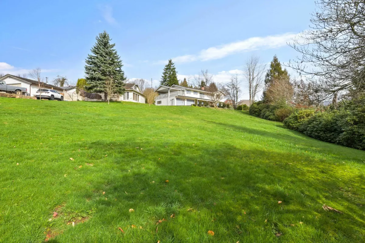 Kitchen Photo of 34639 Dunn Street, Mission, BC