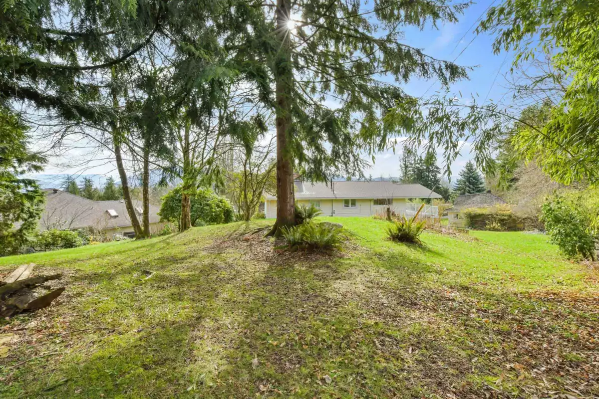 Outdoor Kitchen Photo of 34639 Dunn Street, Mission, BC