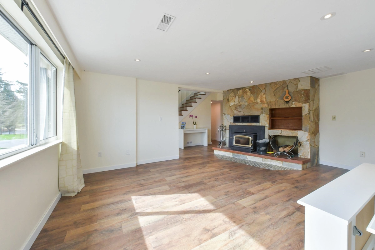 Outdoor Patio Photo of 34639 Dunn Street, Mission, BC