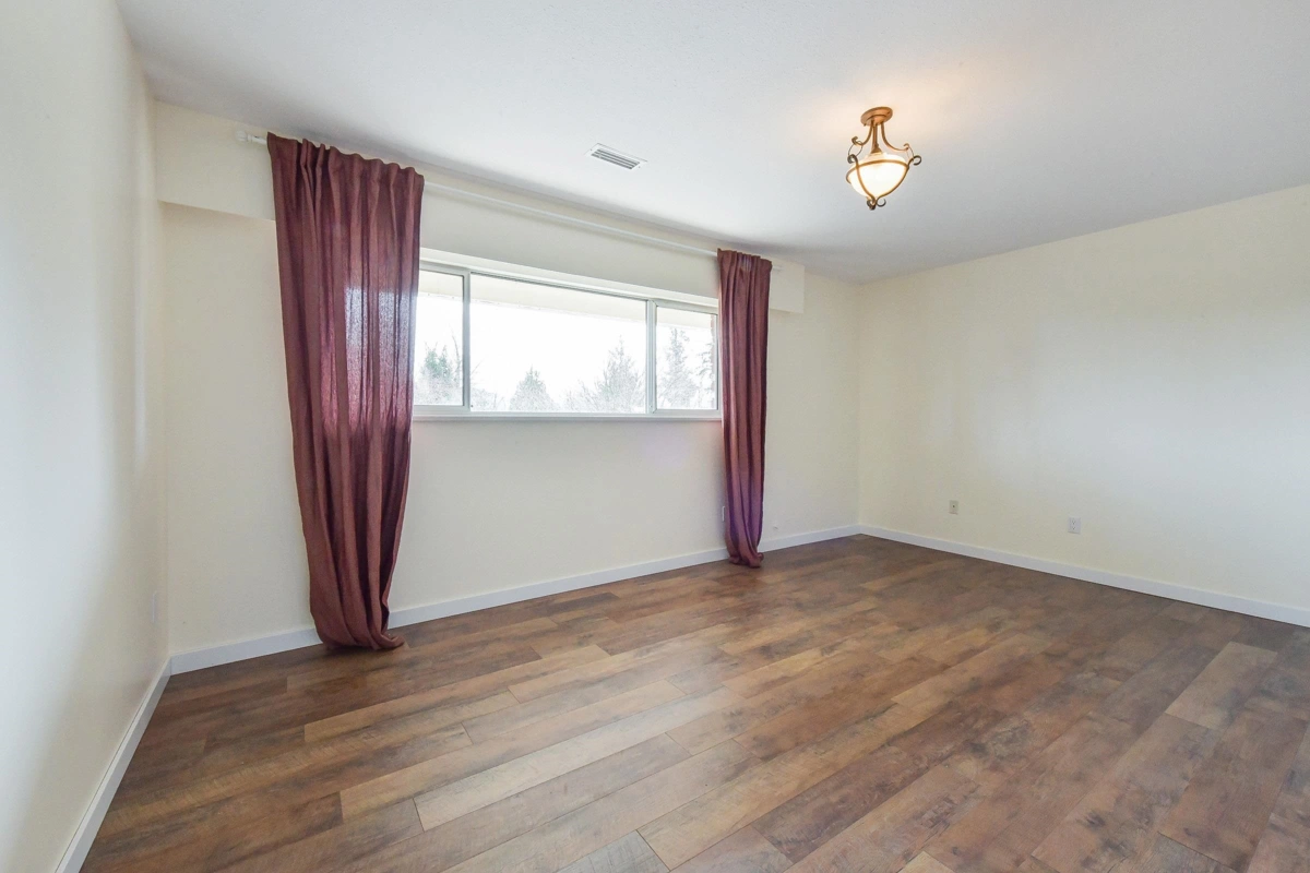 Swimming Pool Photo of 34639 Dunn Street, Mission, BC