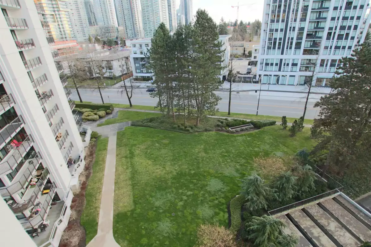Family Room Photo of 903 4165 Maywood Street, Burnaby, BC