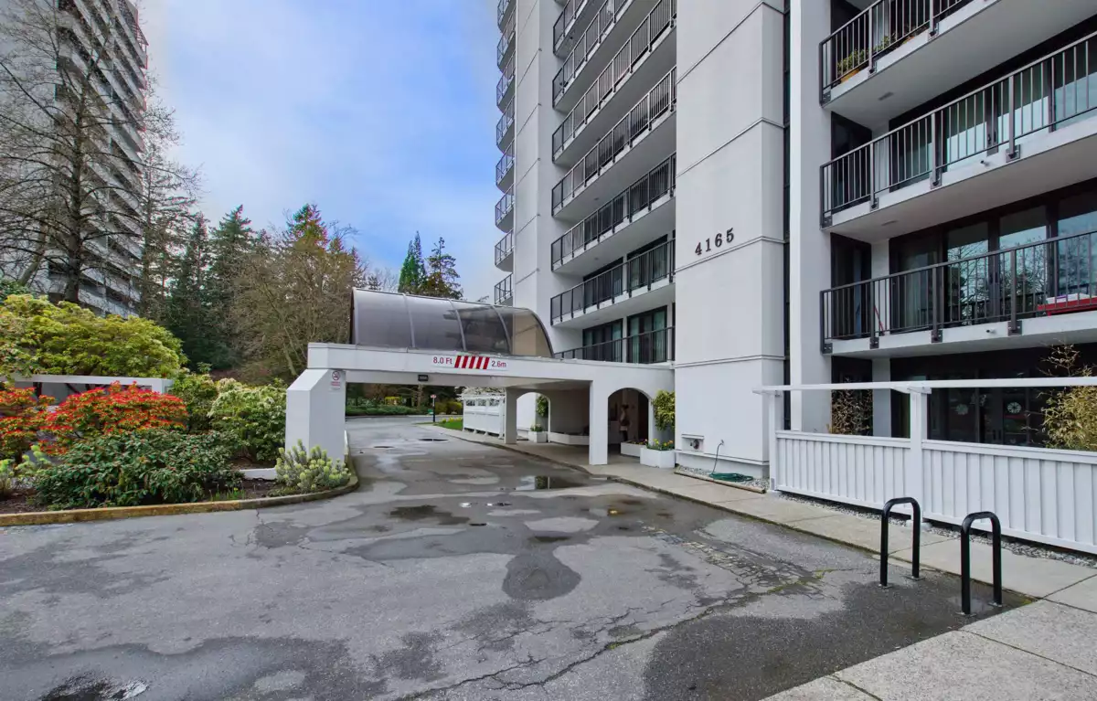 Hot Tub / Spa Photo of 903 4165 Maywood Street, Burnaby, BC