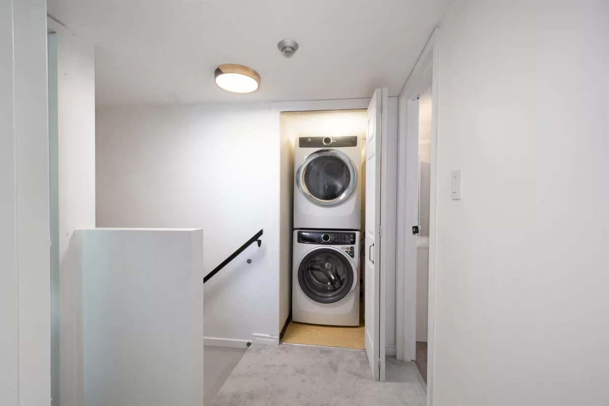 Front Yard Photo of 8 385 Ginger Drive, New Westminster, BC